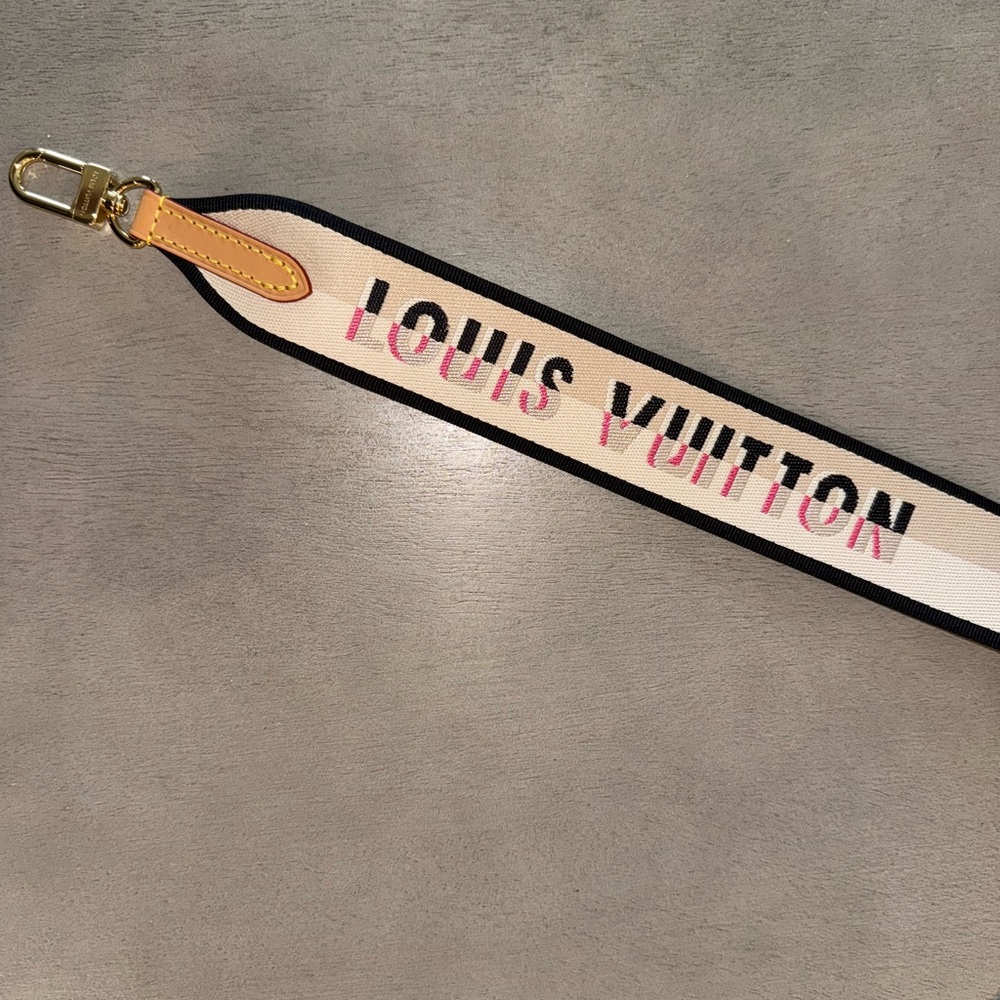 NEW Louis Vuitton Monogram Strap - Picture 5 of 5